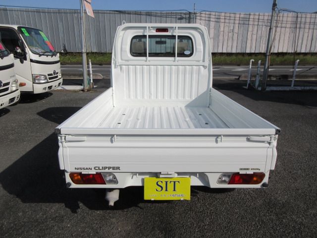 NISSAN CLIPPER TRUCK 2010 Image 31