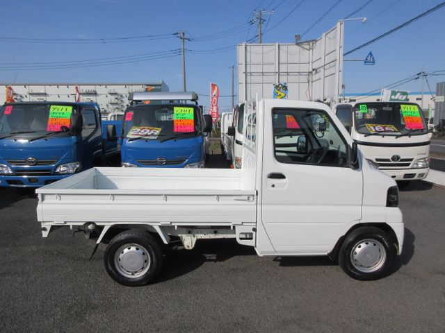 NISSAN CLIPPER TRUCK 2010 Image 31