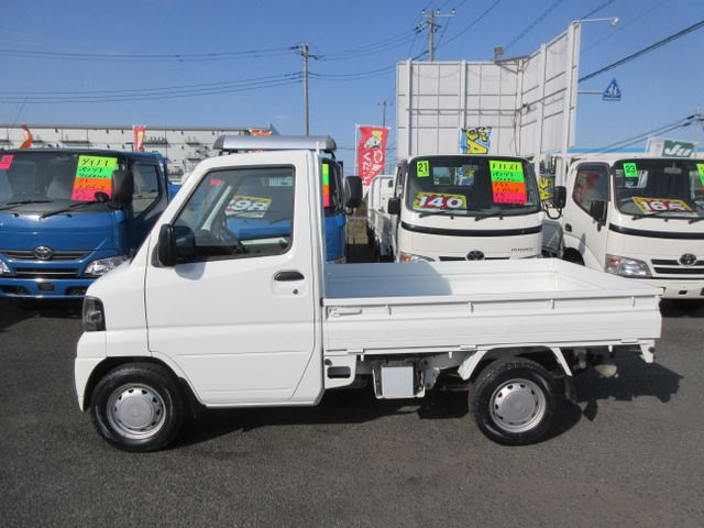 NISSAN CLIPPER TRUCK 2010 Image 31
