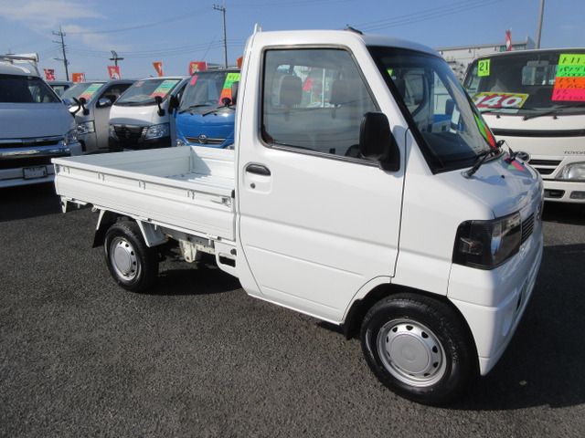 NISSAN CLIPPER TRUCK 2010 Image 31