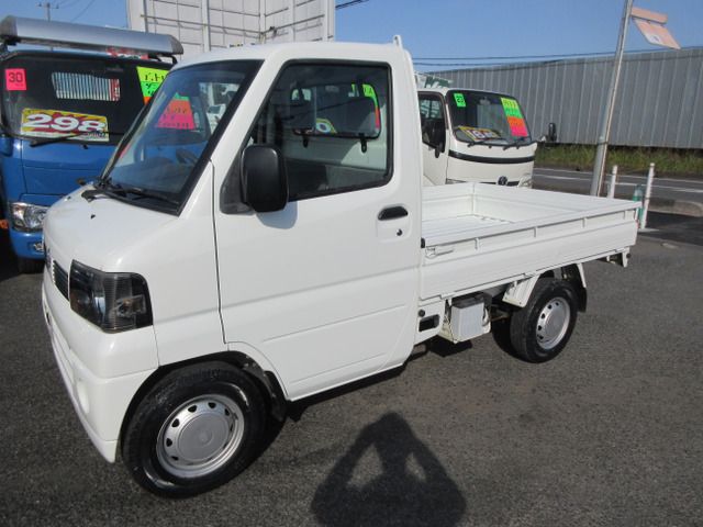 NISSAN CLIPPER TRUCK 2010 Image 31