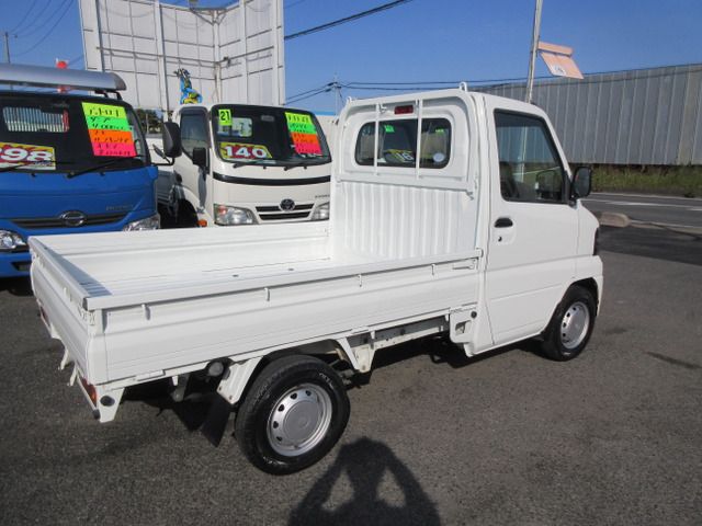 NISSAN CLIPPER TRUCK 2010 Image 31