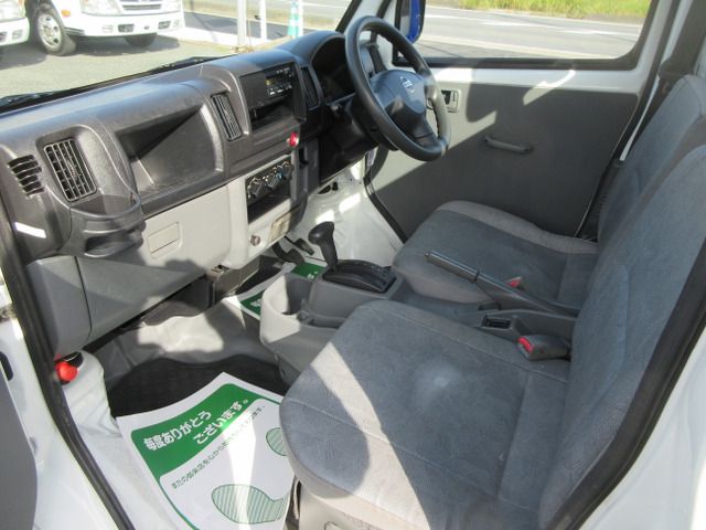 NISSAN CLIPPER TRUCK 2010 Image 31