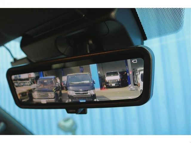 TOYOTA REGIUSACE VAN 4WD 2024 Image 31