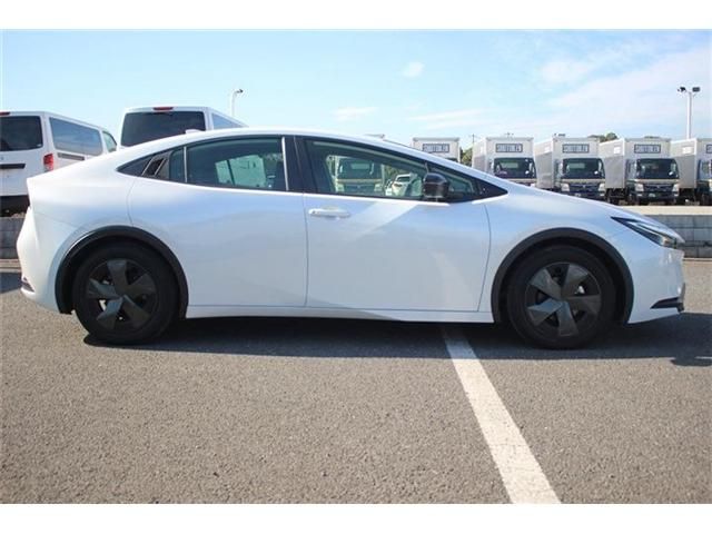 TOYOTA PRIUS 2023 Image 31
