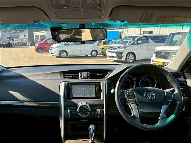 TOYOTA MARK X 2015 Image 31