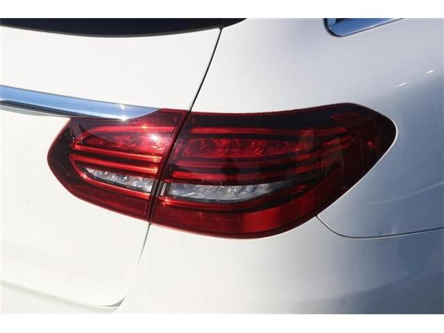 MERCEDES BENZ C CLAS 2018 Image 31