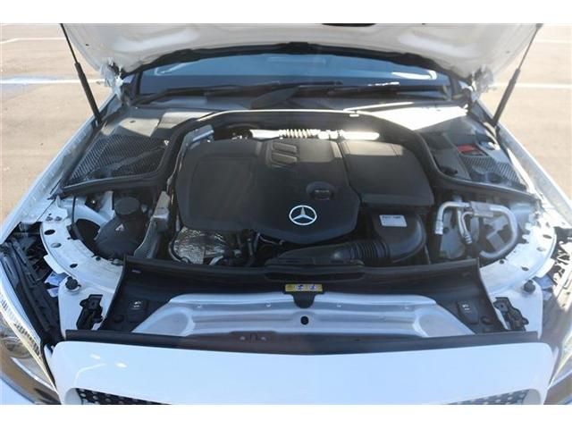 MERCEDES BENZ C CLAS 2018 Image 31