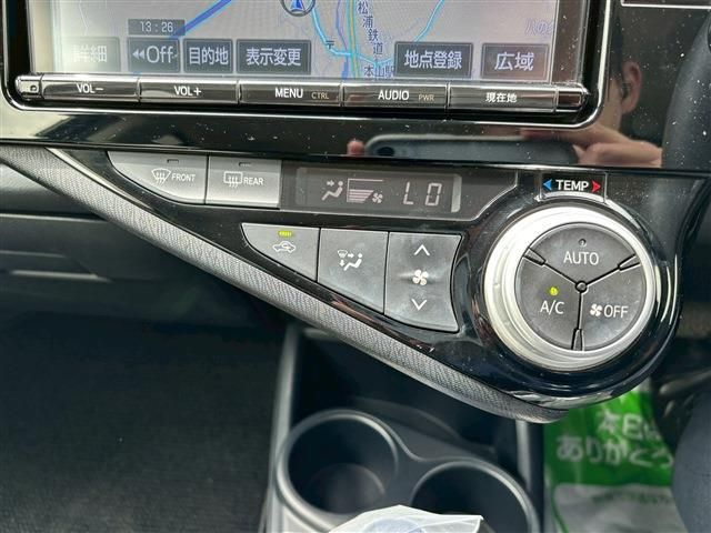 TOYOTA AQUA 2016 Image 31