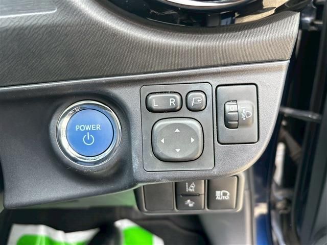 TOYOTA AQUA 2016 Image 31