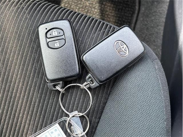 TOYOTA AQUA 2016 Image 31