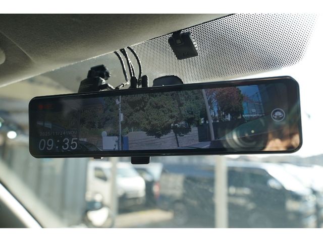 TOYOTA HIACE VAN 2WD 2017 Image 31