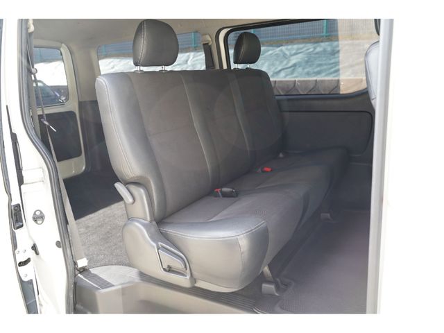 TOYOTA HIACE VAN 2WD 2017 Image 31