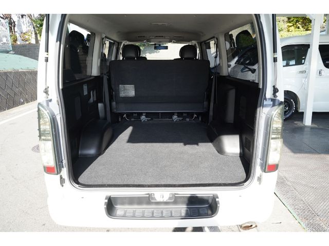 TOYOTA HIACE VAN 2WD 2017 Image 31