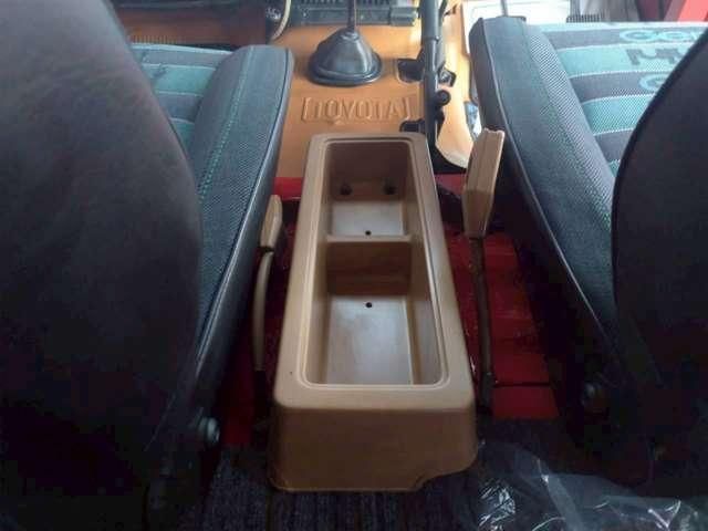 TOYOTA LANDCRUISER VAN 1980 Image 31