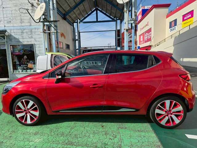 RENAULT LUTECIA 2016 Image 31