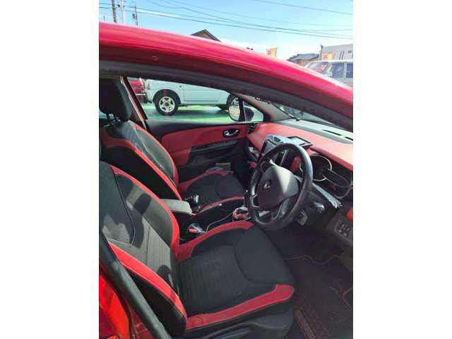 RENAULT LUTECIA 2016 Image 31