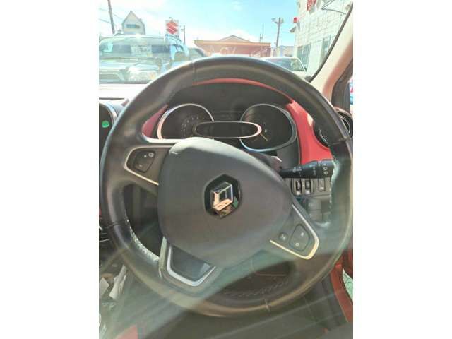 RENAULT LUTECIA 2016 Image 31