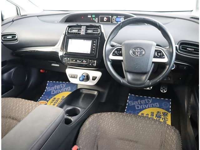 TOYOTA PRIUS 2015 Image 31