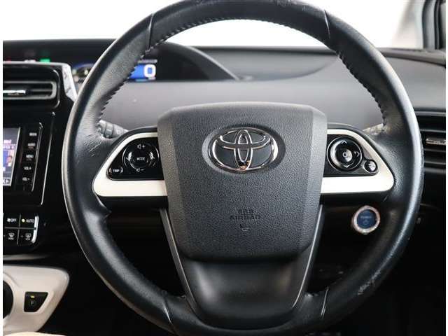 TOYOTA PRIUS 2015 Image 31