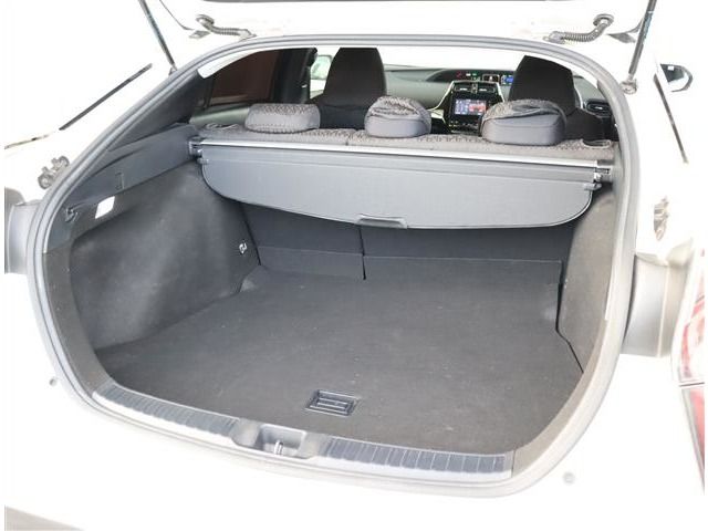 TOYOTA PRIUS 2015 Image 31