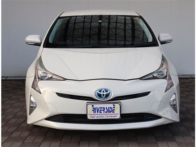 TOYOTA PRIUS 2015 Image 31