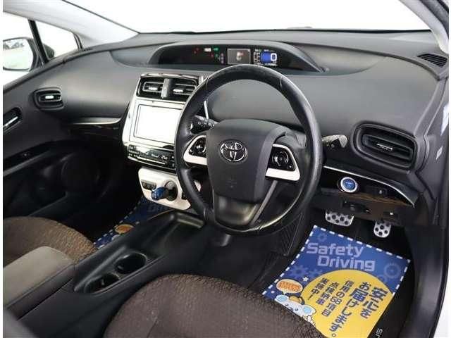 TOYOTA PRIUS 2015 Image 31