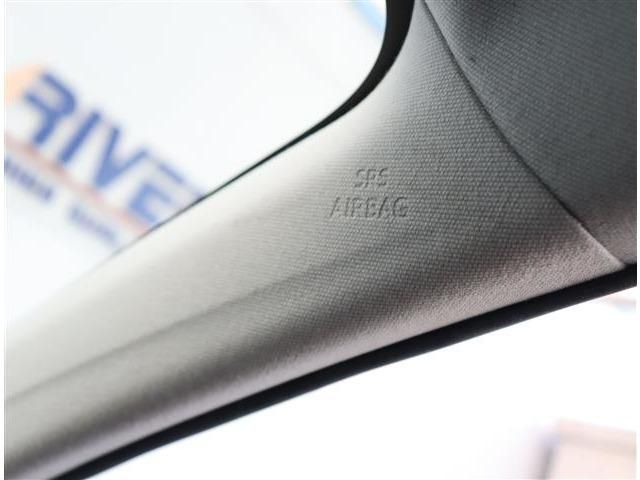 TOYOTA PRIUS 2015 Image 31