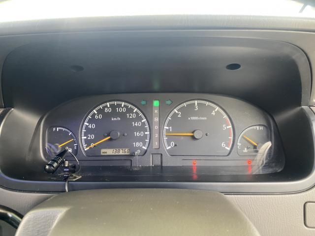 NISSAN ELGRAND 1999 Image 31