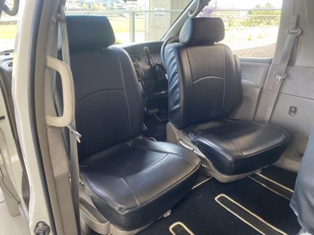 NISSAN ELGRAND 1999 Image 31