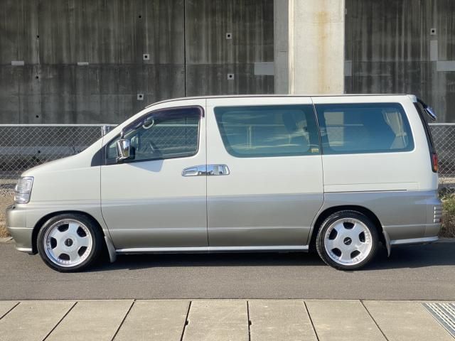 NISSAN ELGRAND 1999 Image 31