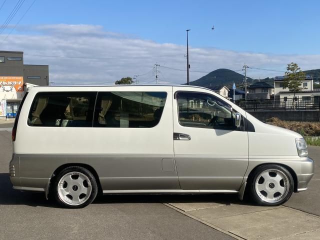 NISSAN ELGRAND 1999 Image 31