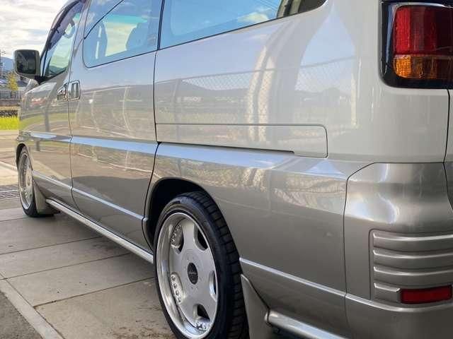 NISSAN ELGRAND 1999 Image 31