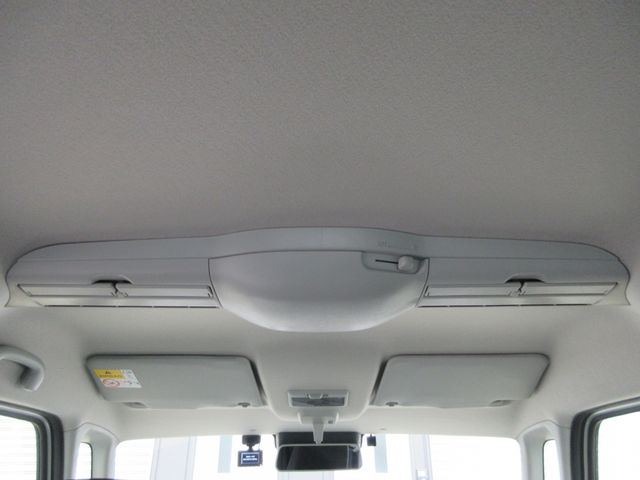 SUZUKI SPACIA 4WD 2023 Image 31