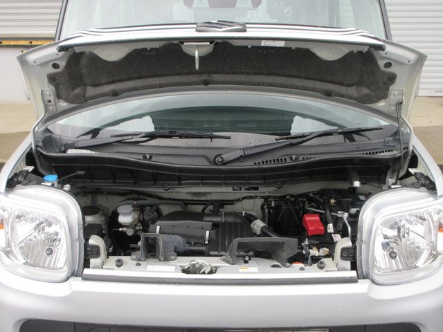 SUZUKI SPACIA 4WD 2023 Image 31