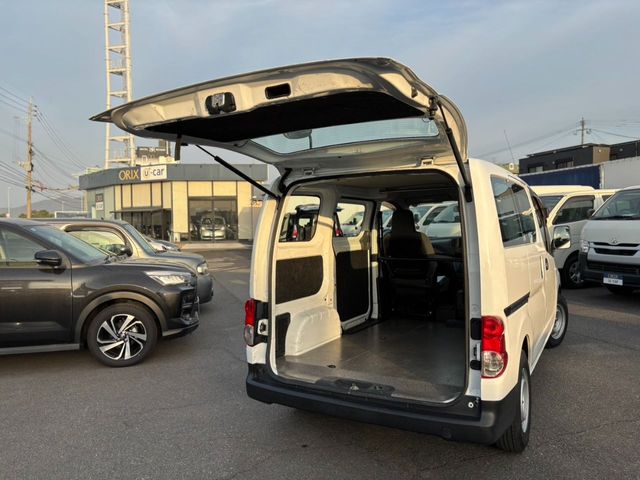 NISSAN NV200 VANETTE VAN 2018 Image 31
