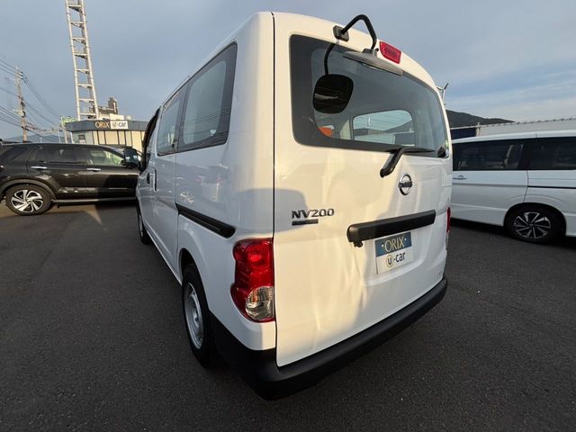 NISSAN NV200 VANETTE VAN 2018 Image 31