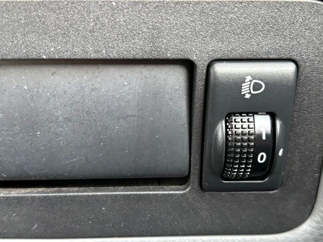 NISSAN NV200 VANETTE VAN 2018 Image 31