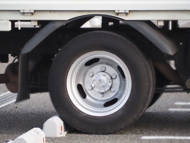 MITSUBISHI CANTER 2012 Image 31