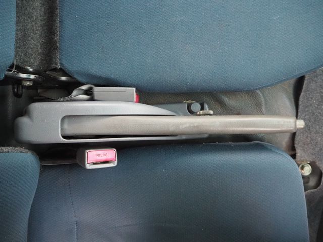 MITSUBISHI CANTER 2012 Image 31