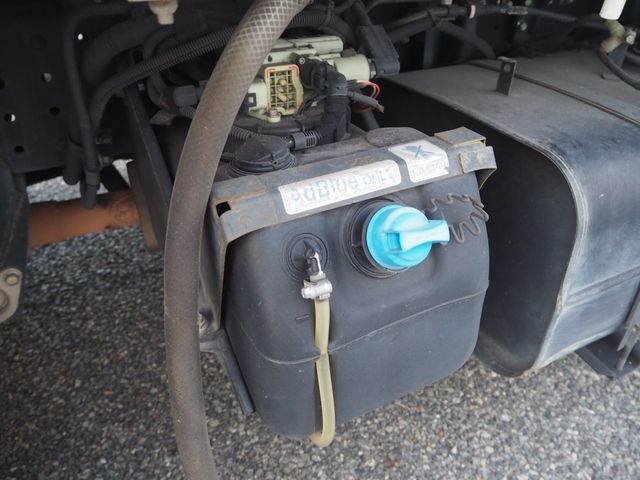 MITSUBISHI CANTER 2012 Image 31