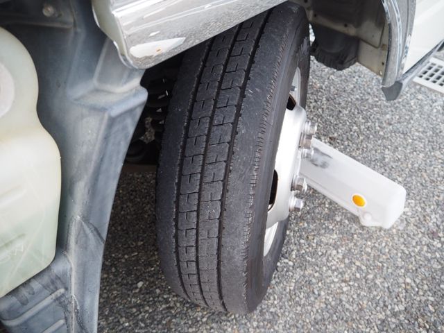 MITSUBISHI CANTER 2012 Image 31