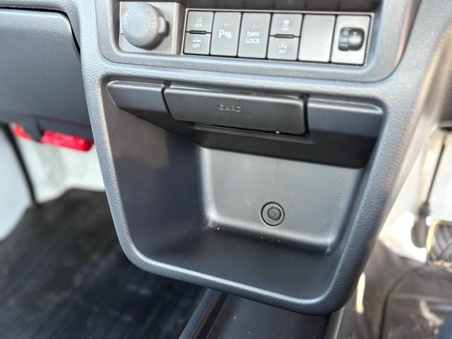 SUZUKI CARRY TRUCK 4WD 2024 Image 31