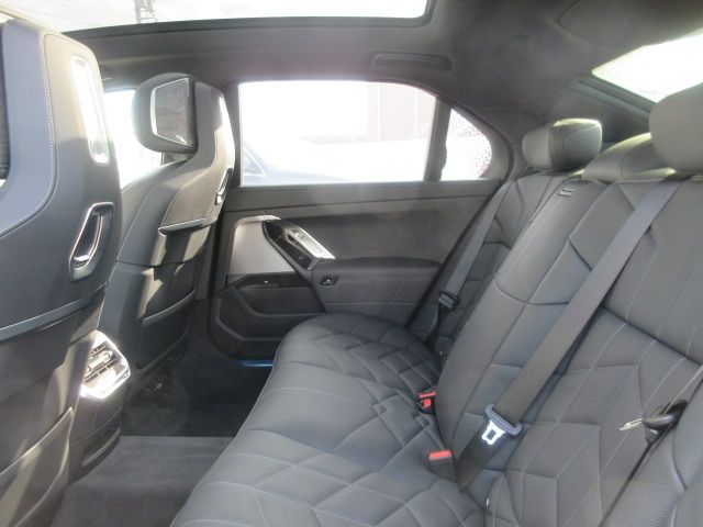 BMW 7SERIES 2025 Image 31