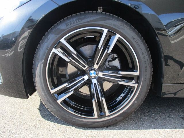 BMW 3SERIES SEDAN 2025 Image 31