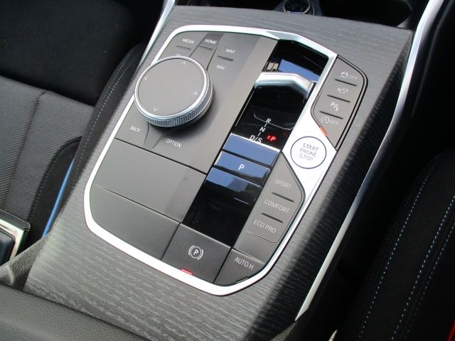 BMW 3SERIES SEDAN 2025 Image 31