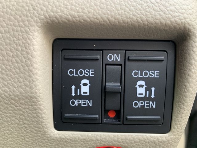 HONDA N BOX 4WD 2020 Image 31