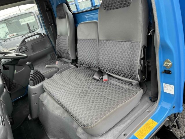 ISUZU ELF 2005 Image 31