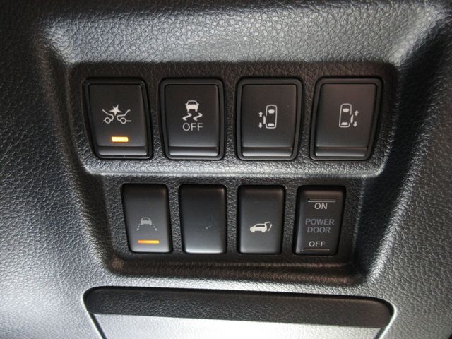 NISSAN ELGRAND 2019 Image 31