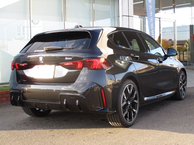 BMW 1SERIES 2025 Image 31